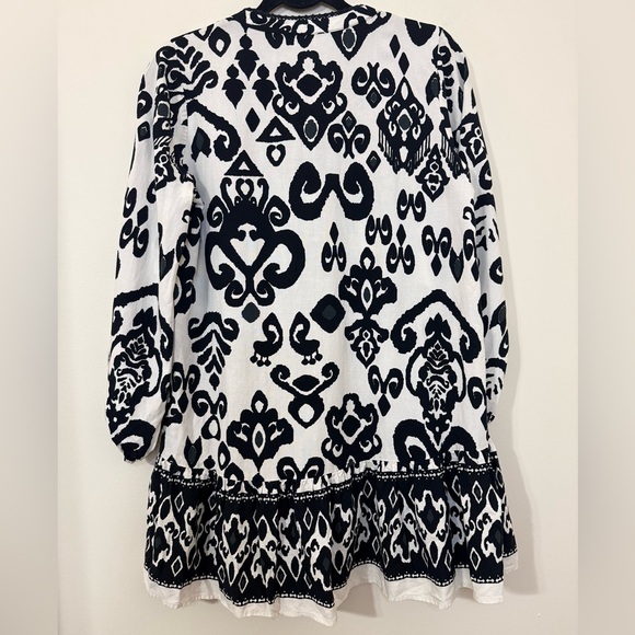 Zara Black and White Patterned Ruffle Dress with 3/4 Sleeves - Picture 5 of 5